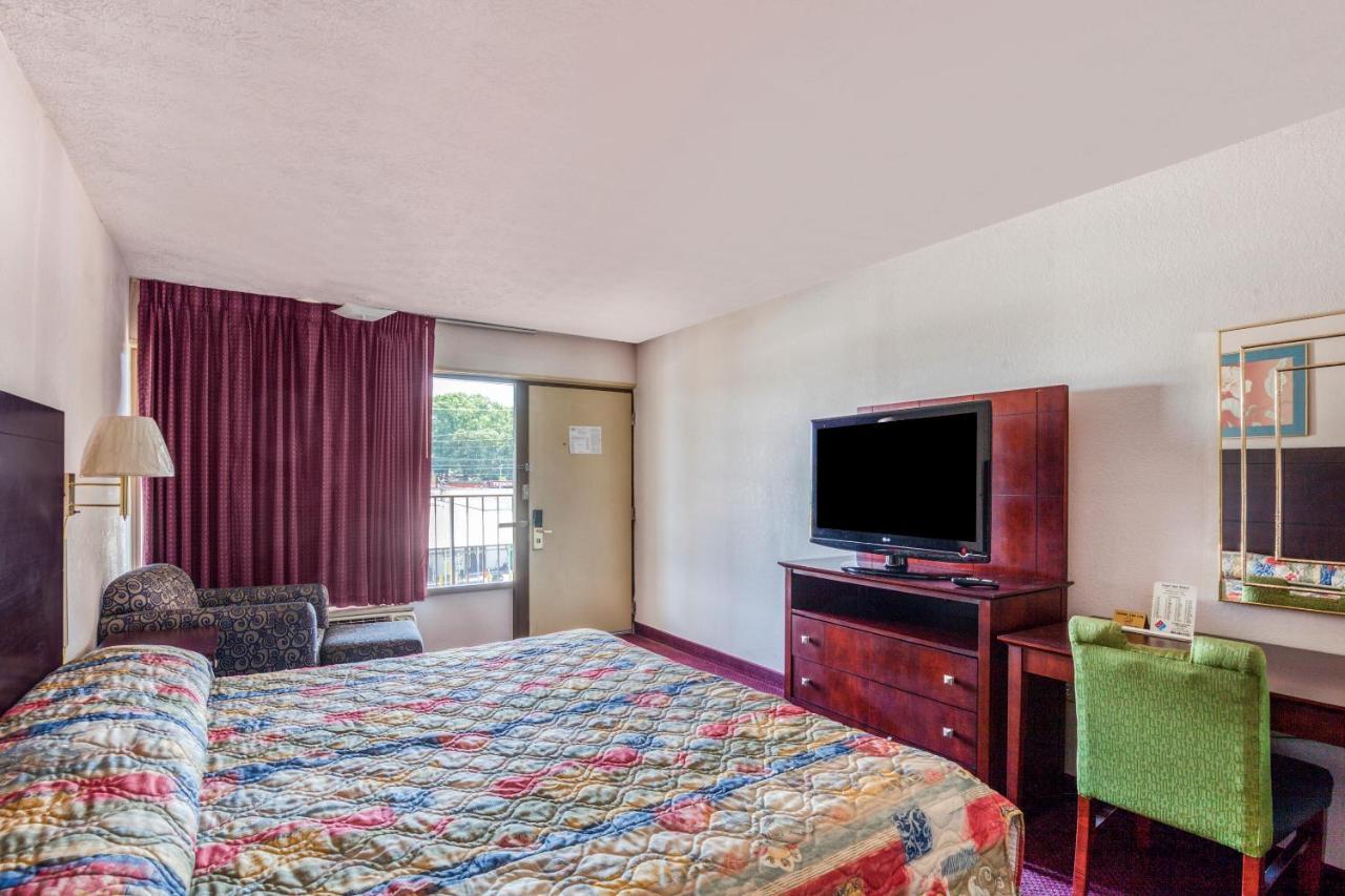 Oyo Hotel Decatur I-20 East & Wesley Club Dr Exteriér fotografie