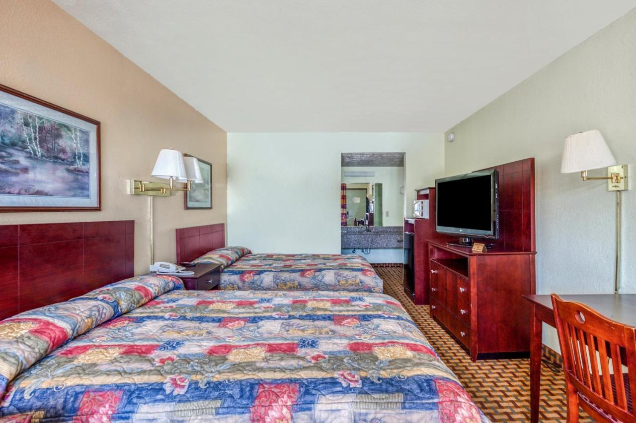 Oyo Hotel Decatur I-20 East & Wesley Club Dr Exteriér fotografie