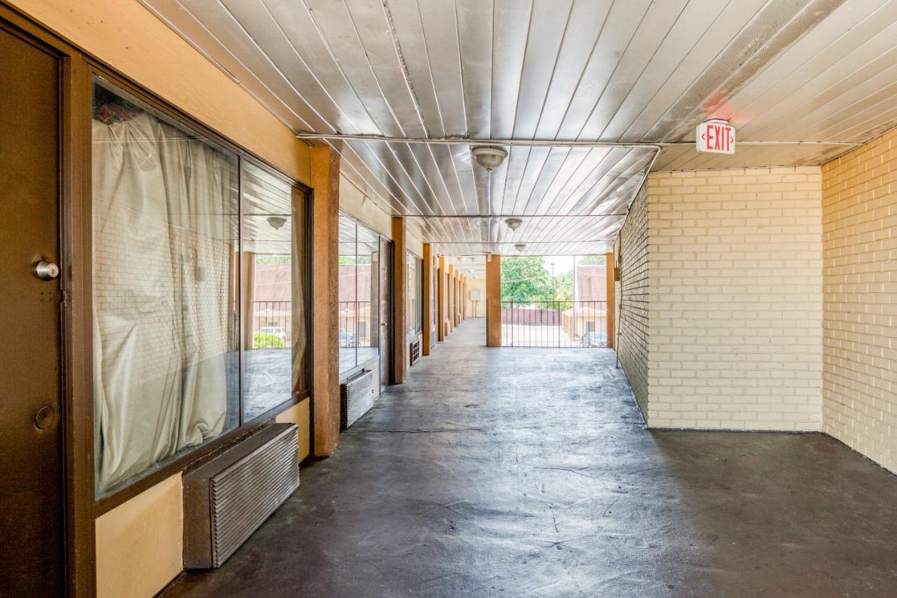 Oyo Hotel Decatur I-20 East & Wesley Club Dr Exteriér fotografie